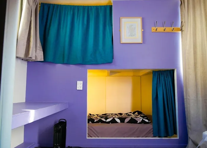 Backpackers Bothy Hostel *