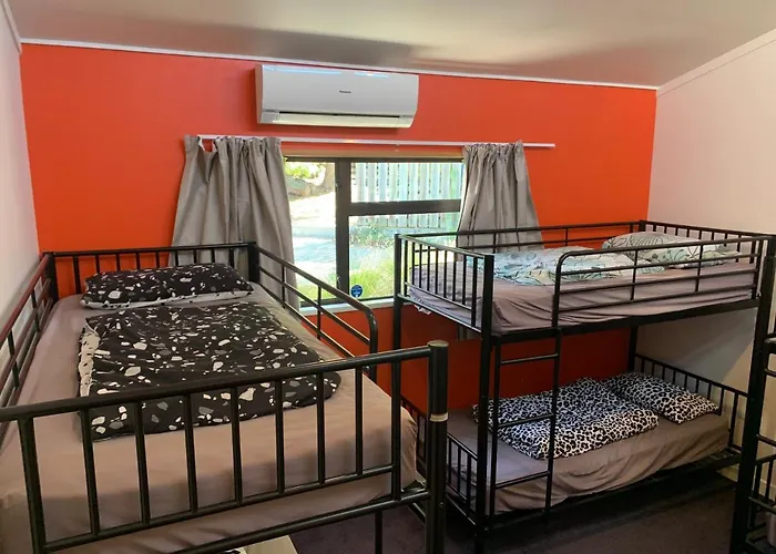 Backpackers Bothy Hostel *